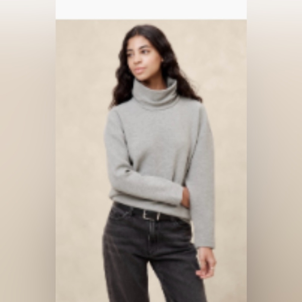 NWT! Banana Republic Factory Women's Ottoman Sweatshirt Small Gray